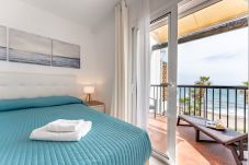Apartment in Mijas Costa - BEACH Front duplex - Full SEA view - Dona Lola BEACH Resort - between MARBELLA and la Cala de Mijas - 2 bedrooms - CS148