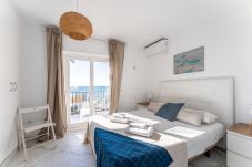 House in Mijas Costa - Front BEACH house - Full SEA view - Dona Lola BEACH Resort - between MARBELLA and La Cala de Mijas - 2 bedrooms - Ref.: CS183